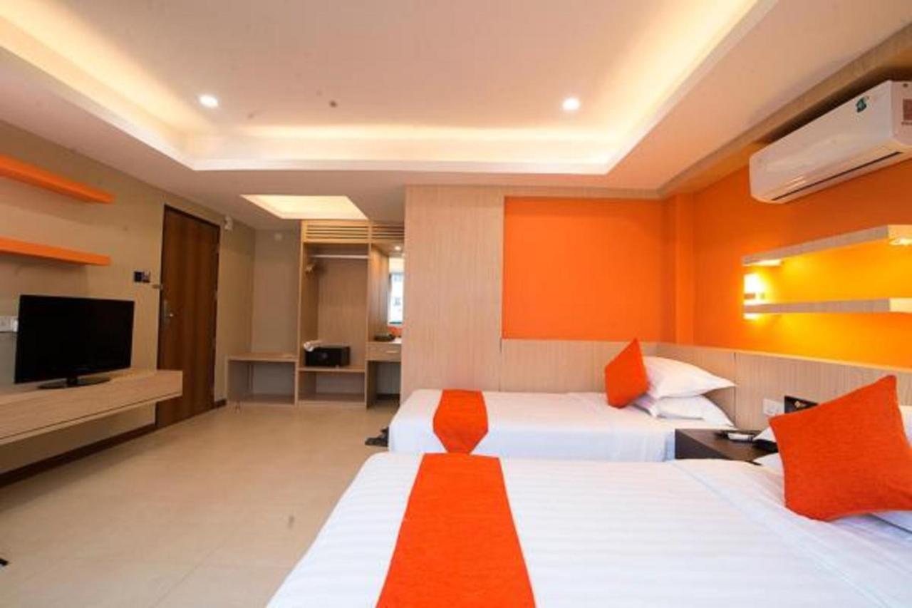 Eastern Hotel Yangon Exterior foto
